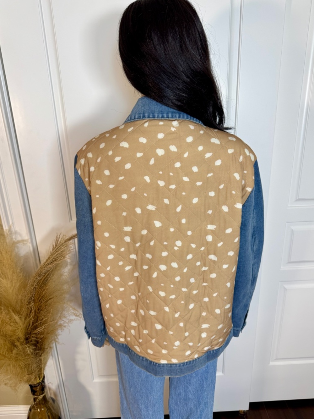 LONG SLEEVE DENIM JACKET WITH QUILT CONTRAST DETAILING SIZE SMALL - NWOT - Picture 12 of 16